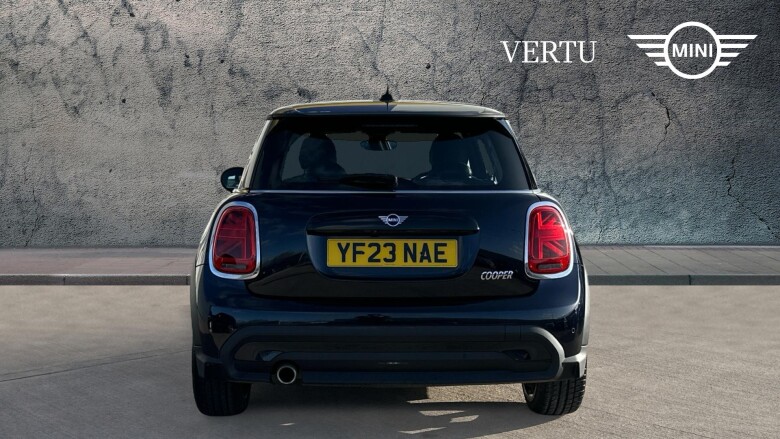 MINI Hatchback 1.5 Cooper Exclusive 3dr Auto Petrol Hatchback